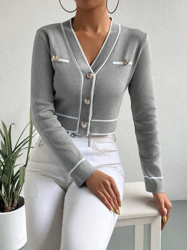 Clasi cardigan corto informal con ribete en bloques de color, otono