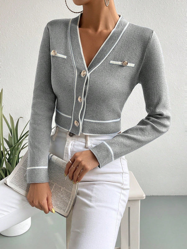Clasi cardigan corto informal con ribete en bloques de color, otono