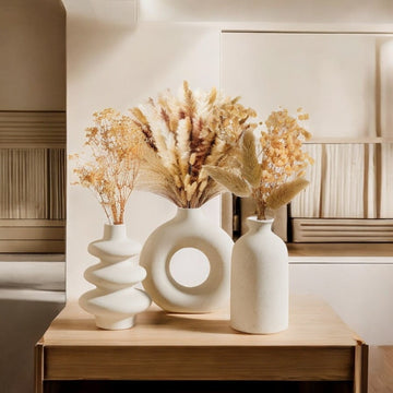 Conjunto de 3 jarrones de cerámica boho, forma oblonga, blanco, trío de jarrones decorativos para decoración del hogar y centros de mesa con flores secas y hierba persa.
