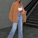 Chaqueta oversize de felpa color amarillo mostaza