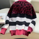 Cardigan de cuello en v de botones gruesos de contraste de estampado de leopardo y rayas para otono e invierno