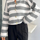 Cardigan de mujer con cuello redondo y botones delanteros, con estampado de rayas