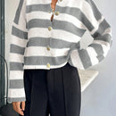 Cardigan de mujer con cuello redondo y botones delanteros, con estampado de rayas