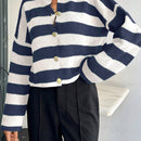 Cardigan de mujer con cuello redondo y botones delanteros, con estampado de rayas