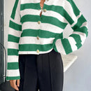 Cardigan de mujer con cuello redondo y botones delanteros, con estampado de rayas