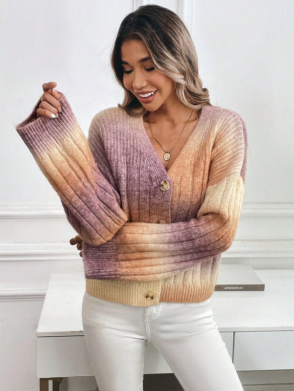 Relaxiva cardigan de punto con botones delanteros, manga larga, de color ombre, hecho de un hilado jaspeado y tejido de nervio