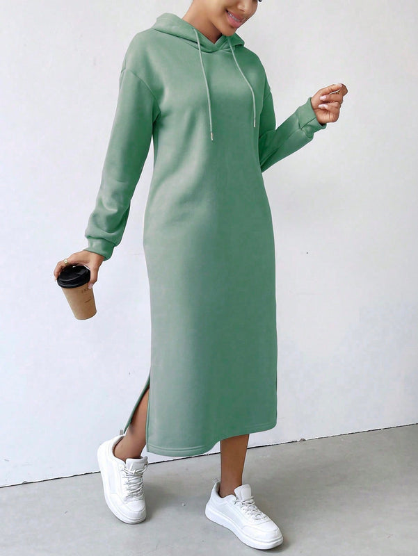 Relaxiva vestido sudadera casual de felpa con capucha, manga larga, bajo con abertura, cordon ajustable, estampado de lema para mujer, otono/invierno