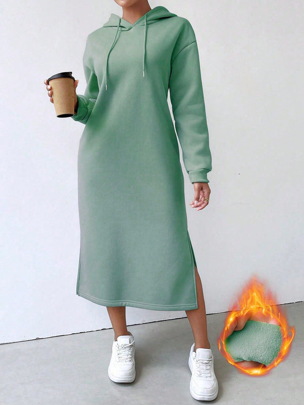 Relaxiva vestido sudadera casual de felpa con capucha, manga larga, bajo con abertura, cordon ajustable, estampado de lema para mujer, otono/invierno
