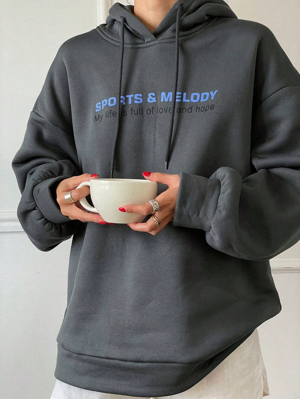 Dazy sudadera con capucha de felpa con estampado de letras, estilo casual y holgado para mujer