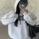 Dazy sudadera con capucha casual holgada de manga larga y hombros caidos con estampado de letras, ropa de calle de otono para mujer