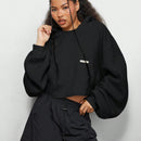 Sumwon women sudadera con capucha corta, de mangas completas, de bordes crudos y con forma de caja