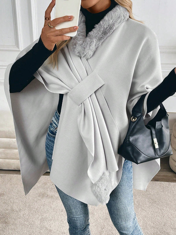 Prive abrigo tipo poncho suelto de mezcla de lana con cuello de piel