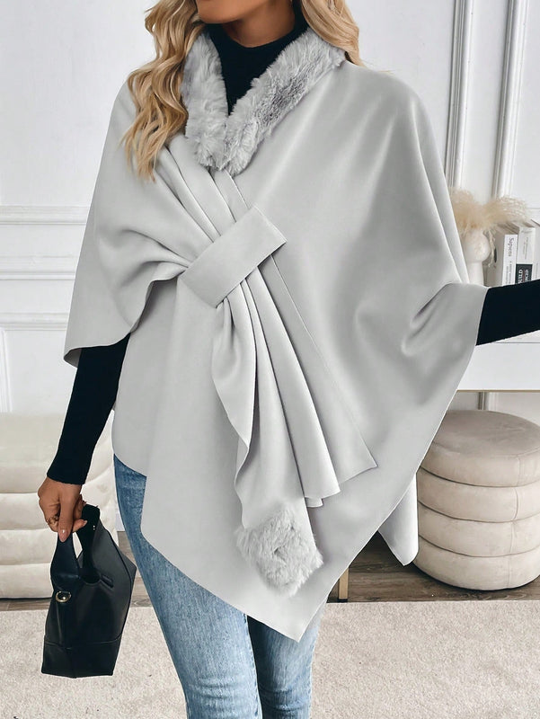 Prive abrigo tipo poncho suelto de mezcla de lana con cuello de piel