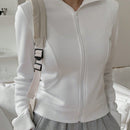 Dazy sudadera con capucha forrada de felpa con detalle de costura en contraste, de ajuste casual