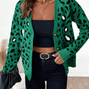 Essnce cardigan informal con botones al frente y hombros caidos con estampado de leopardo, apropiado para otono/invierno