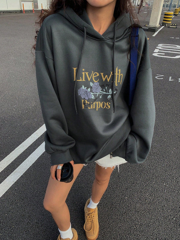 Dazy sudadera de felpa con estampado de letras de estilo callejero retro para mujer