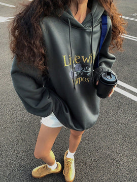 Dazy sudadera de felpa con estampado de letras de estilo callejero retro para mujer