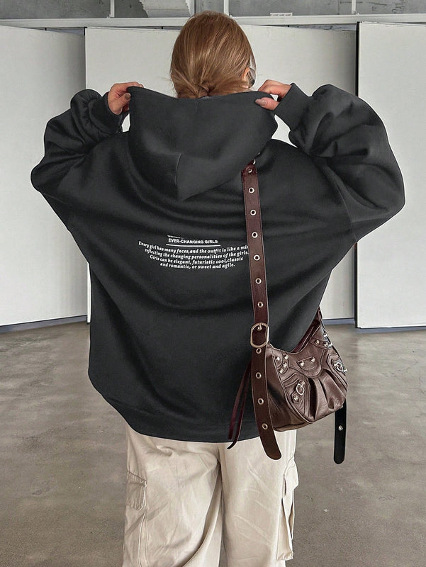 Dazy sudadera con capucha de manga larga con estampado de letras minimalista, uso diario informal
