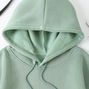 Essnce sudadera con capucha de manga larga de ajuste regular para mujer con estampado grafico de lema de mariposa y relampago para otono/invierno