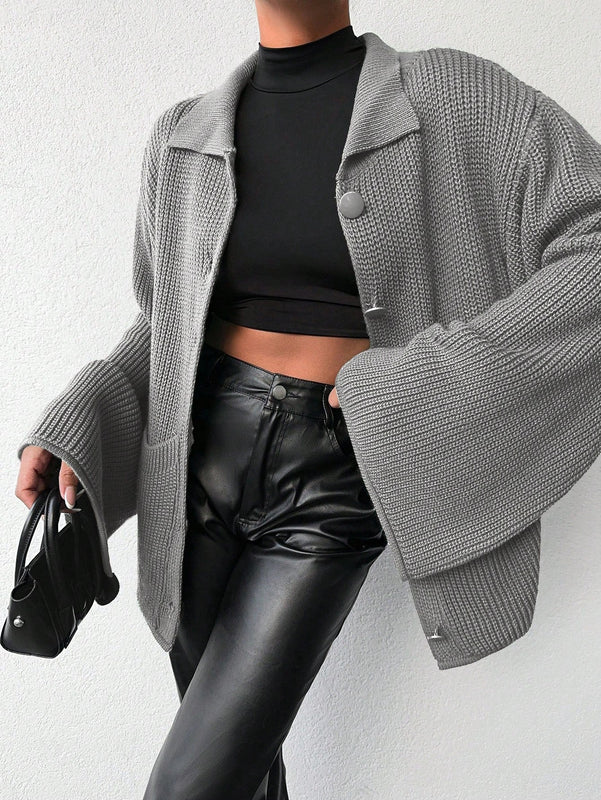 Cardigan de manga larga con botones y cuello para mujer, de estilo minimalista