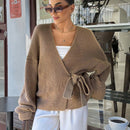 Cardigan informal de manga larga con cruce cruzado y textura acanalada de unicolor