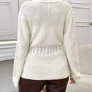 Elegante cardigan de mujer con detalles de punto de cable y cierre delantero de botones