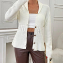 Elegante cardigan de mujer con detalles de punto de cable y cierre delantero de botones