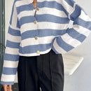 Cardigan de mujer con cuello redondo y botones delanteros, con estampado de rayas