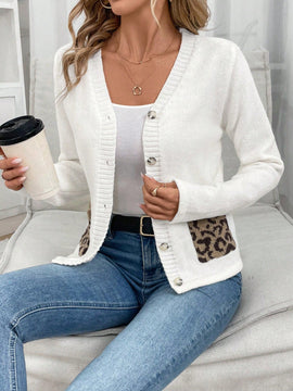 Frenchy blusa sencilla de manga larga con botones y bolsillo, en color liso