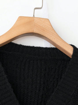 Lune nuevo sueter de punto informal con ajuste suelto, estilo de bloques de color clasico en negro y blanco. cardigan de punto oversize de moda para mujer, otono/invierno