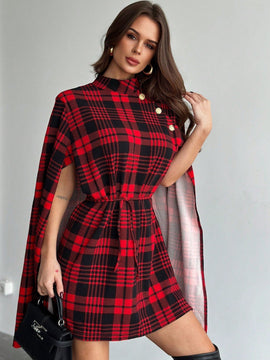Prive manto/capa de dama de elegancia refinada de alta gama de nueva temporada de otono e invierno, capa con estampado escoces rojo navideno, diseno de estilo britanico del campus