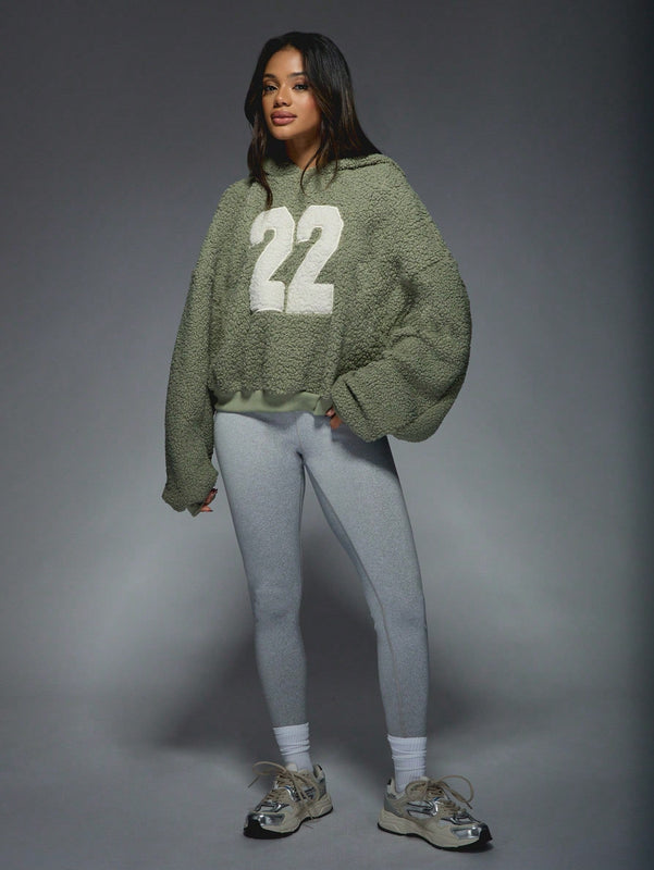 Missguided sudadera con capucha oversize de forro polar con bloque de color "22" para clima frio de otono/invierno