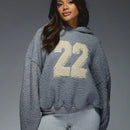 Missguided sudadera con capucha oversize de forro polar con bloque de color "22" para clima frio de otono/invierno