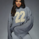 Missguided sudadera con capucha oversize de forro polar con bloque de color "22" para clima frio de otono/invierno