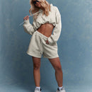 Missguided sudadera corta con capucha y corte caido en los hombros con dobladillo fruncido y cordones