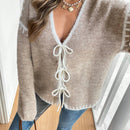 Frenchy cardigan casual de mujer con mangas largas, hombros caidos y cuello con ribete de contraste en blanco