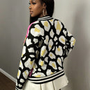 Slayr cardigan de punto con bloque de color y letras de estilo minimalista y casual