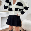 Petite cardigan de punto a rayas con detalles de flores