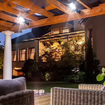 Linterna Solar LED con Sensor de Movimiento, 3 Modos de Iluminación, Ideal para Patio, Jardín, Calle, Valla y Áreas Exteriores, Carga por Panel Solar