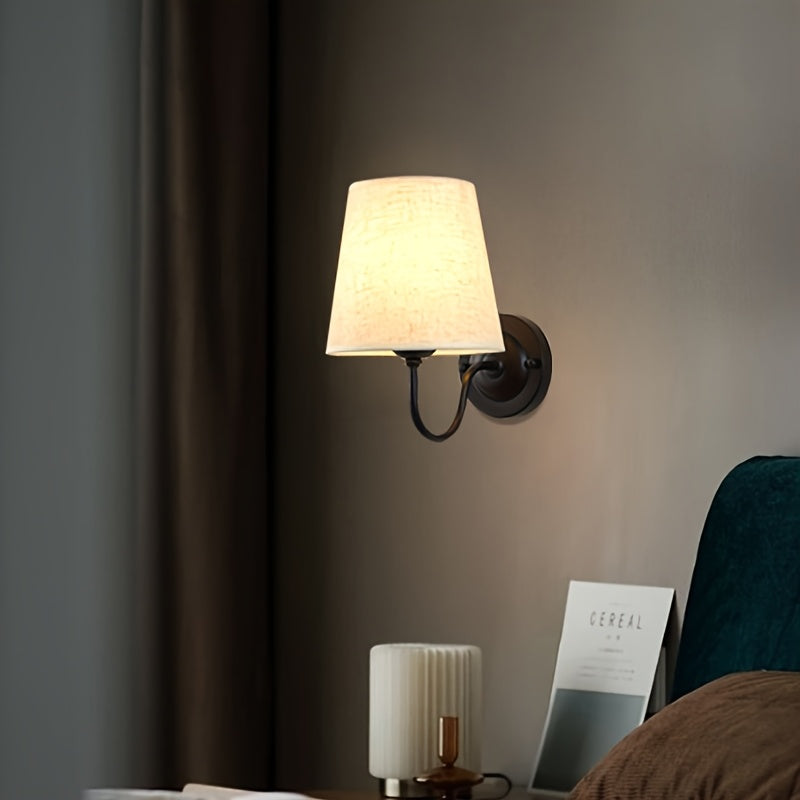 Juego de 2 Apliques de Pared con Pantalla de Lino Estilo Retro Moderno - Iluminación Semienterrada en Metal Pulido para Dormitorio, Sala de Estar, Hotel, Restaurante - Enchufe E26/E27 Cableado Directo (Bombillas No Incluidas), Luces para Salón