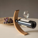 Soporte de vino de bambú moderno - Soporte vertical para botellas que ahorra espacio para decoración del hogar, soporte de exhibición elegante y duradero para cocina, comedor o bar, organizador de cocina, diseño minimalista, acabado natural.