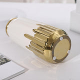 Jarrón de cerámica minimalista moderno con un lujoso baño dorado, perfecto para la decoración del hogar y arreglos florales en la sala de estar.