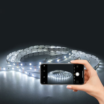 Tira de luces LED 2835 30D, blanca cálida/fría, autoadhesiva, cortable, funciona con pilas (pilas no incluidas), ideal para iluminación trasera de TV, tocador, gabinetes, decoración del hogar y ambiente festivo, luz para sala de estar