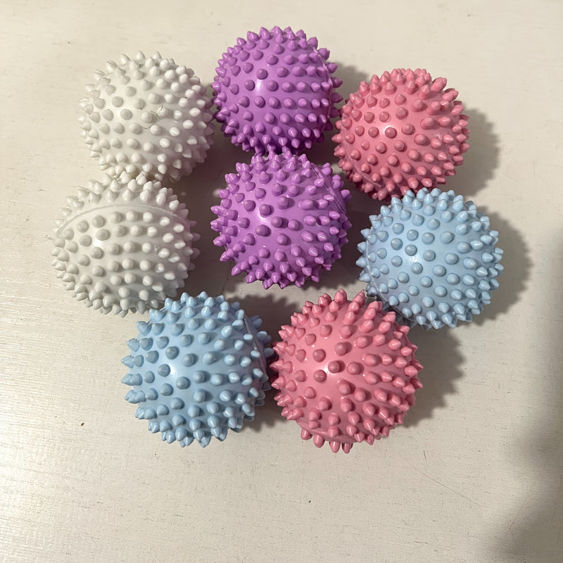 Conjunto de 4 bolas de lavandería reutilizables - Elimina pelo, suaviza la ropa, previene el enredamiento, reduce las arrugas, no se necesita electricidad.