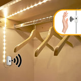 Tira de luces LED inteligente de 5V con sensor de movimiento - Control fácil de encendido/apagado, luz cálida/blanca, ideal para TV, cocina, gabinetes y armarios - Incluye cinta adhesiva de doble cara