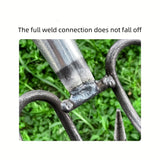 Rastrillo de acero multiusos resistente, ideal para cavar y labrar tierra. Perfecto para jardines, obras y limpieza en playas. Diseñado con metal duradero para uso fácil en condiciones adversas, herramienta esencial de mantenimiento