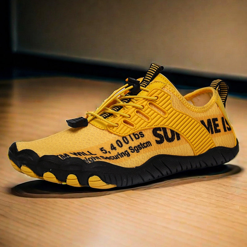 Zapatos de Agua Antideslizantes para Hombre - Parte Superior Ligera con Estampado de Letras Amarillo y Brillante, Suela de TPU para Exteriores, Ropa Casual, Zapatos de Agua al Aire Libre | Zapatillas Modernas | Suela de TPU Duradera, Calzado de Alta Cali