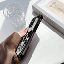 Un aterrador estuche de teléfono con calavera negra adecuado para modelos de for iphone 16, 15, 14, 13, 12, 11 Pro Max, X, XR, XS Max, 8 y 32 Plus, con un respaldo transparente suave para proteger contra caídas