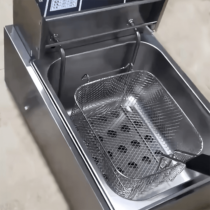 Canasta de Acero Inoxidable con Mango Metálico - Fácil de Limpiar, Plegable y Resistente al Calor | Ideal para Papas Fritas, Alitas de Pollo y Más | Herramienta de Cocina Comercial y Doméstica | Estructura de Malla Duradera | Canasta de Malla Robusta