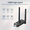 Adaptador WiFi USB inalámbrico de 1300Mbps con antena de doble banda de alta ganancia integrada de 5dBi, adaptador de red inalámbrica de 5,8G/2,4G para Windows 7/8.1/10/11, Plug and Play, funcionalidad de WiFi instantáneo y punto de acceso móvil.